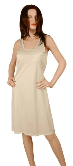 Gemsli Classica, Nylon Full Slip With Tiny Lace, Cling Free -Outfit Fashion Shop FK400 TP 57d527ed 2d67 4f1e b69e 1e68f00b5e11